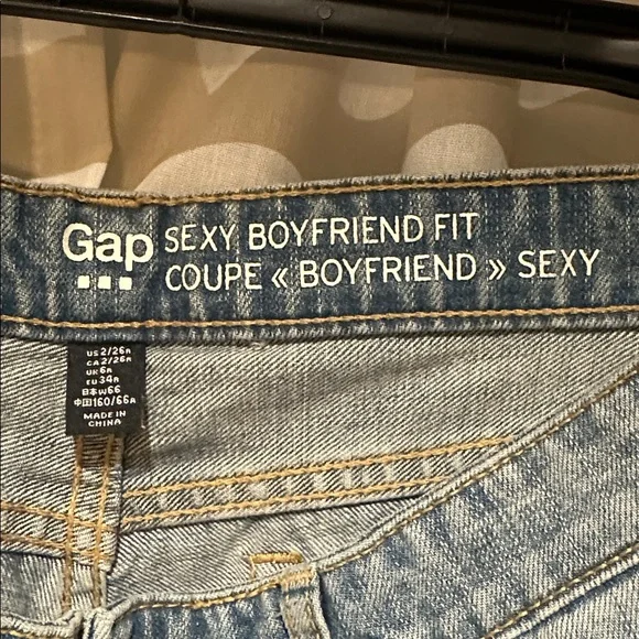 GAP Women's Boyfriend Jeans - Distressed Blue - Picture 6 of 6